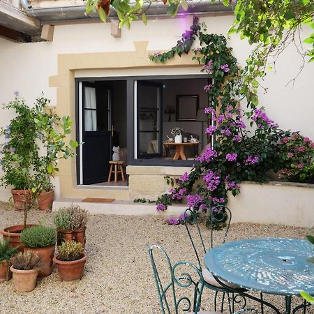 Appartement Les Songes D'Augustine à Aigues-Vives  Extérieur photo